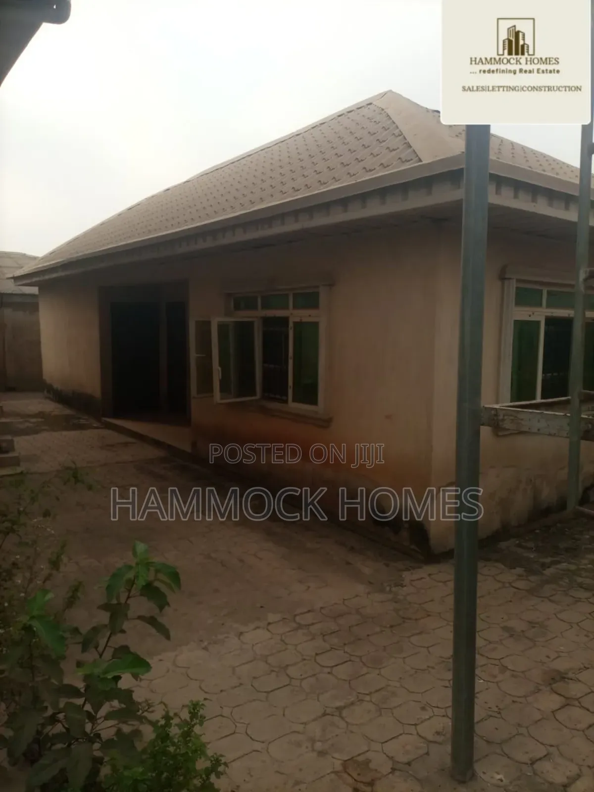 7bdrm Duplex in Tella Estate, Akobo for sale in Akobo