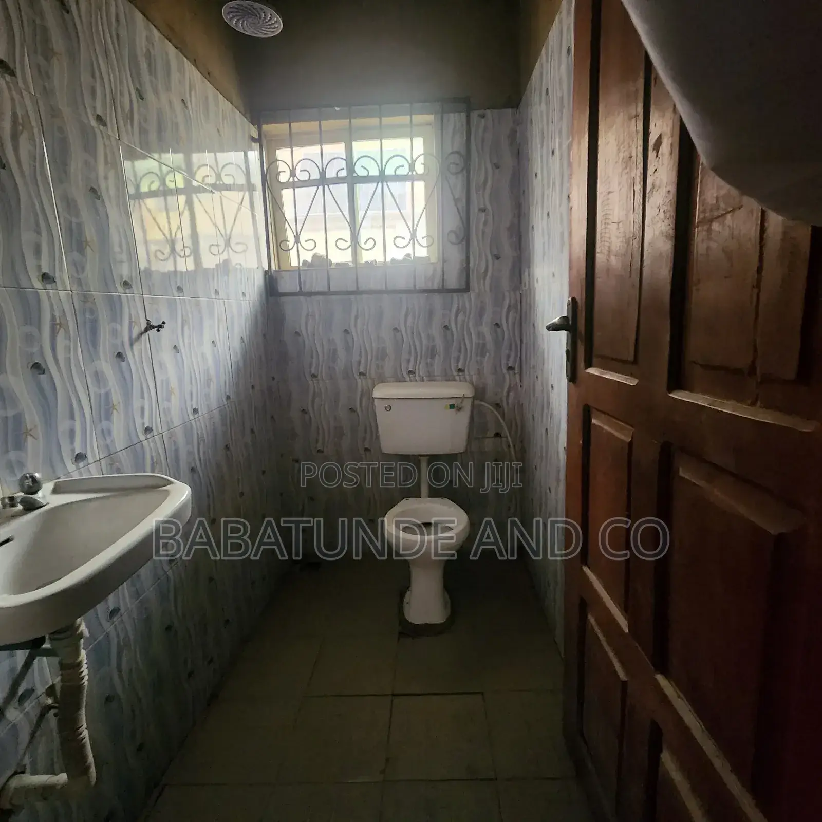 3bdrm Bungalow in Aho Estate, Ajibode for sale in Ajibode