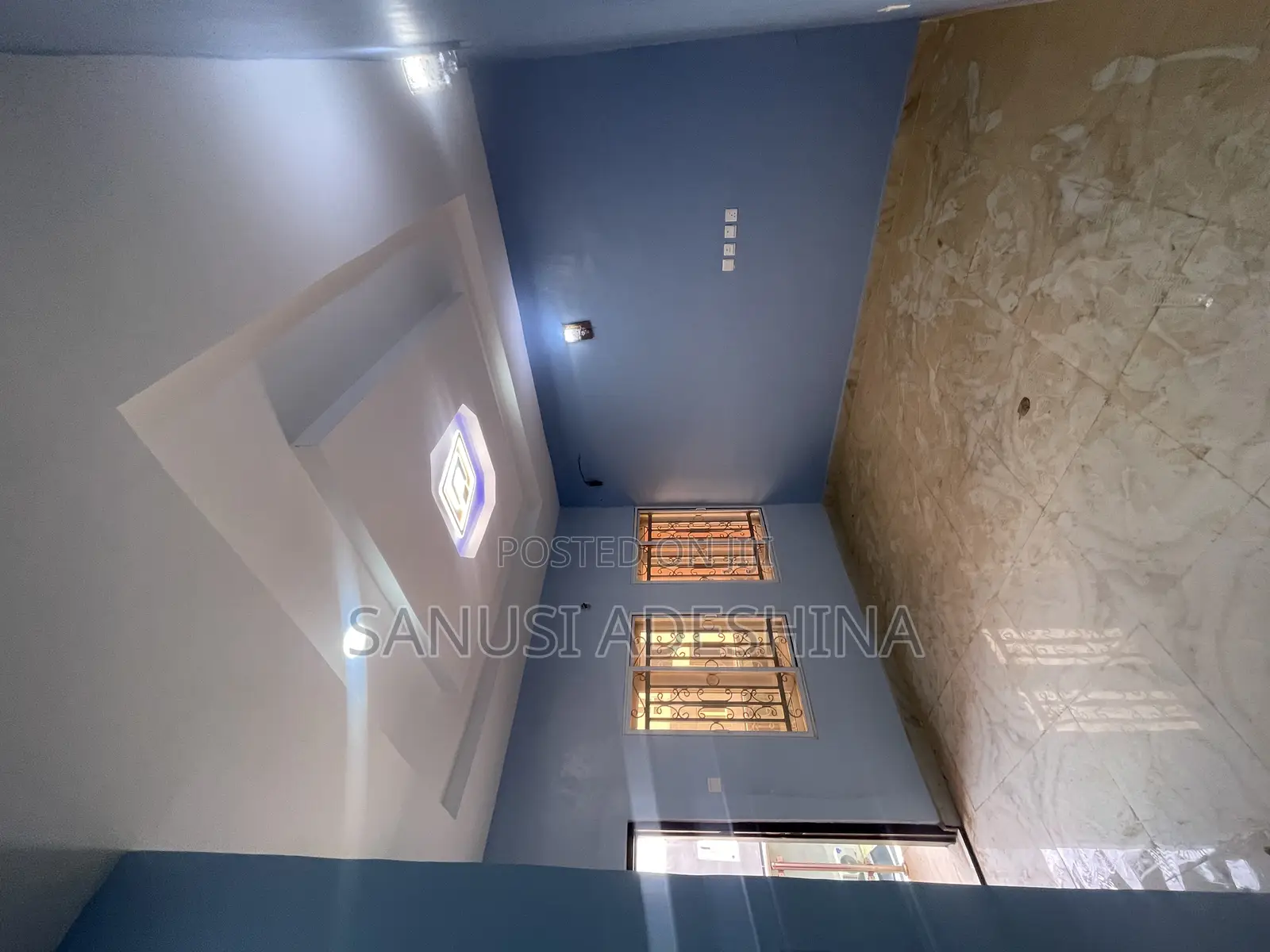 8bdrm Duplex in Wuse Zone 4 Fct for sale in Zone 4 / Wuse