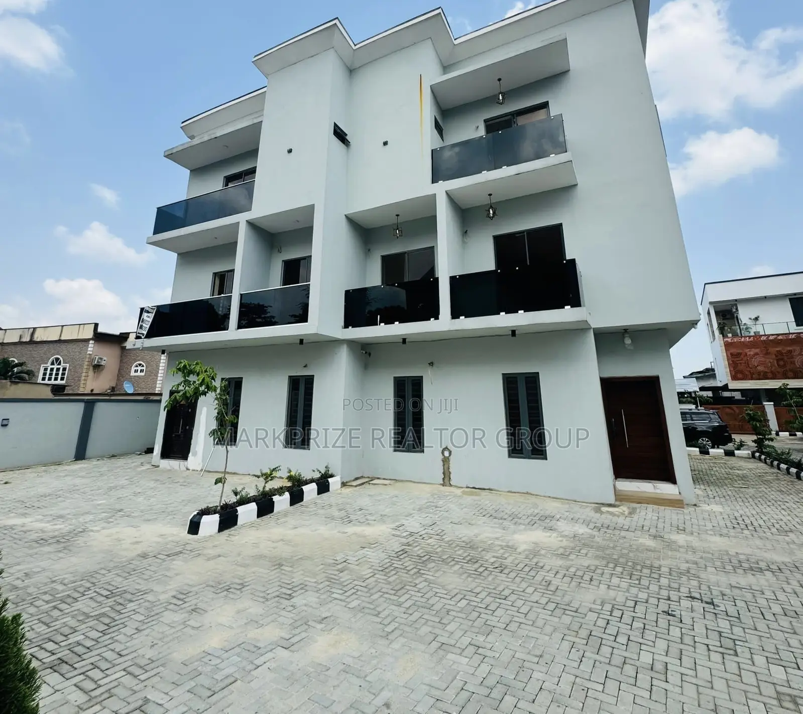 4bdrm Duplex in Maryland Lagos for sale in Maryland