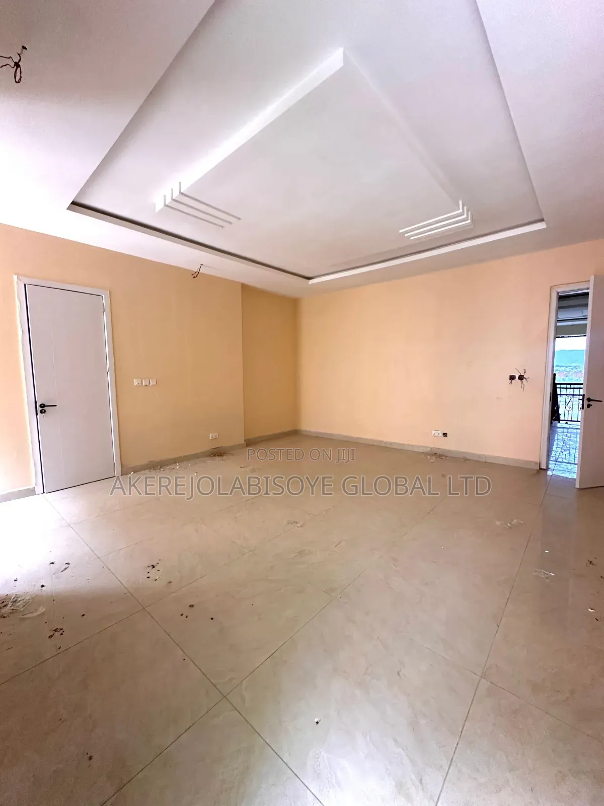 4bdrm Townhouse/Terrace in Lifecamp for sale in Life Camp