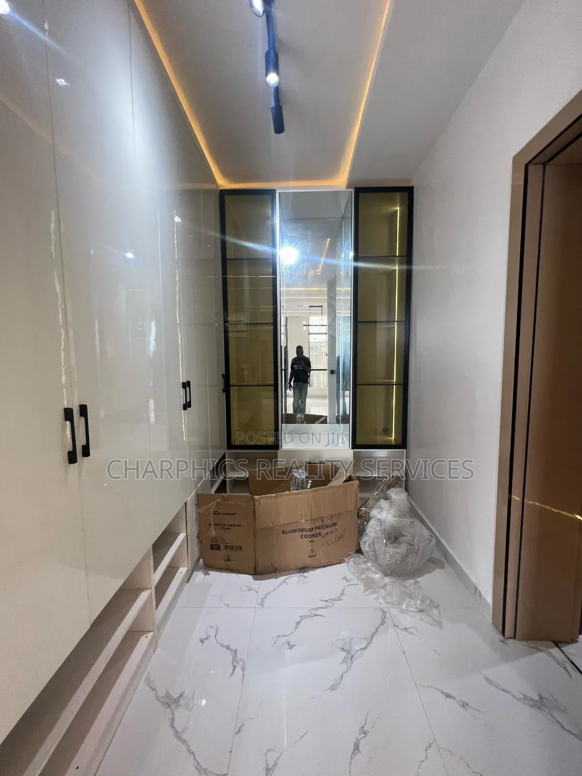 5bdrm Duplex in Ajah for sale in Ajah
