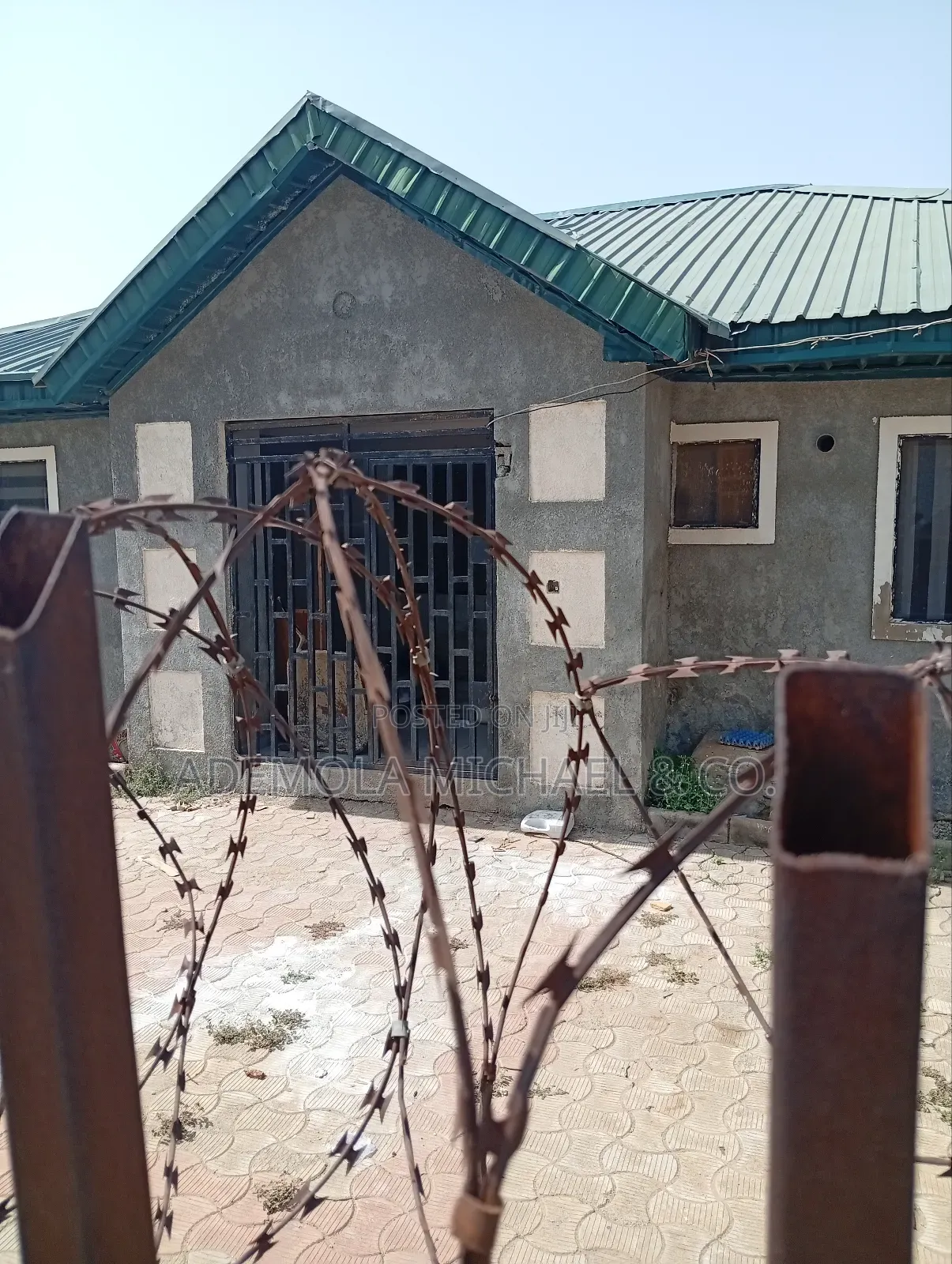 3bdrm Bungalow in Army Estate, Kurudu for sale in Kurudu