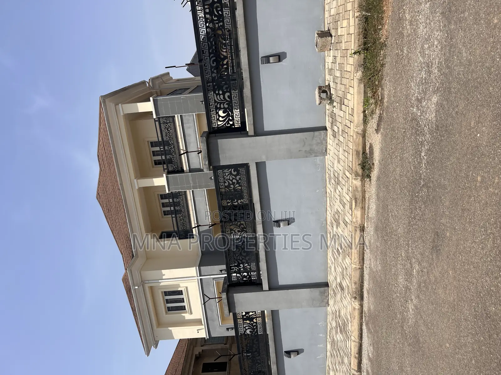 5bdrm Duplex in Kings Park Estate, Lugbe District for sale in Lugbe District