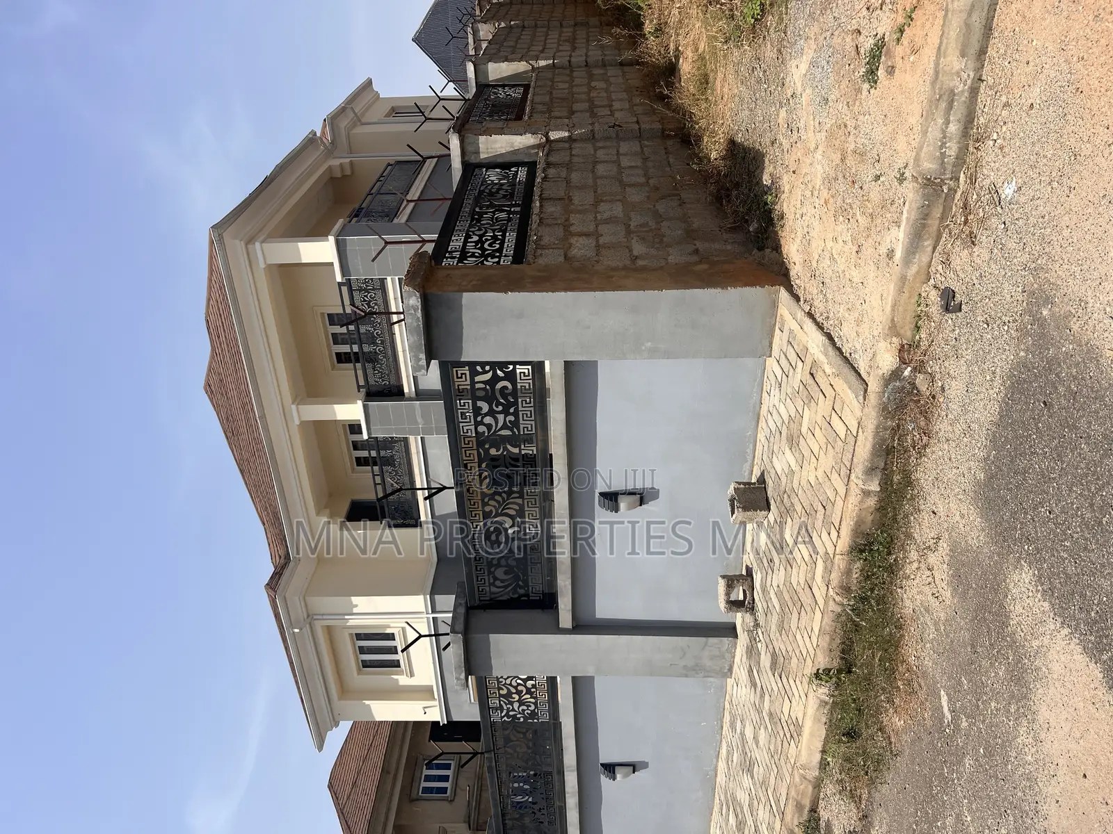 5bdrm Duplex in Kings Park Estate, Lugbe District for sale in Lugbe District