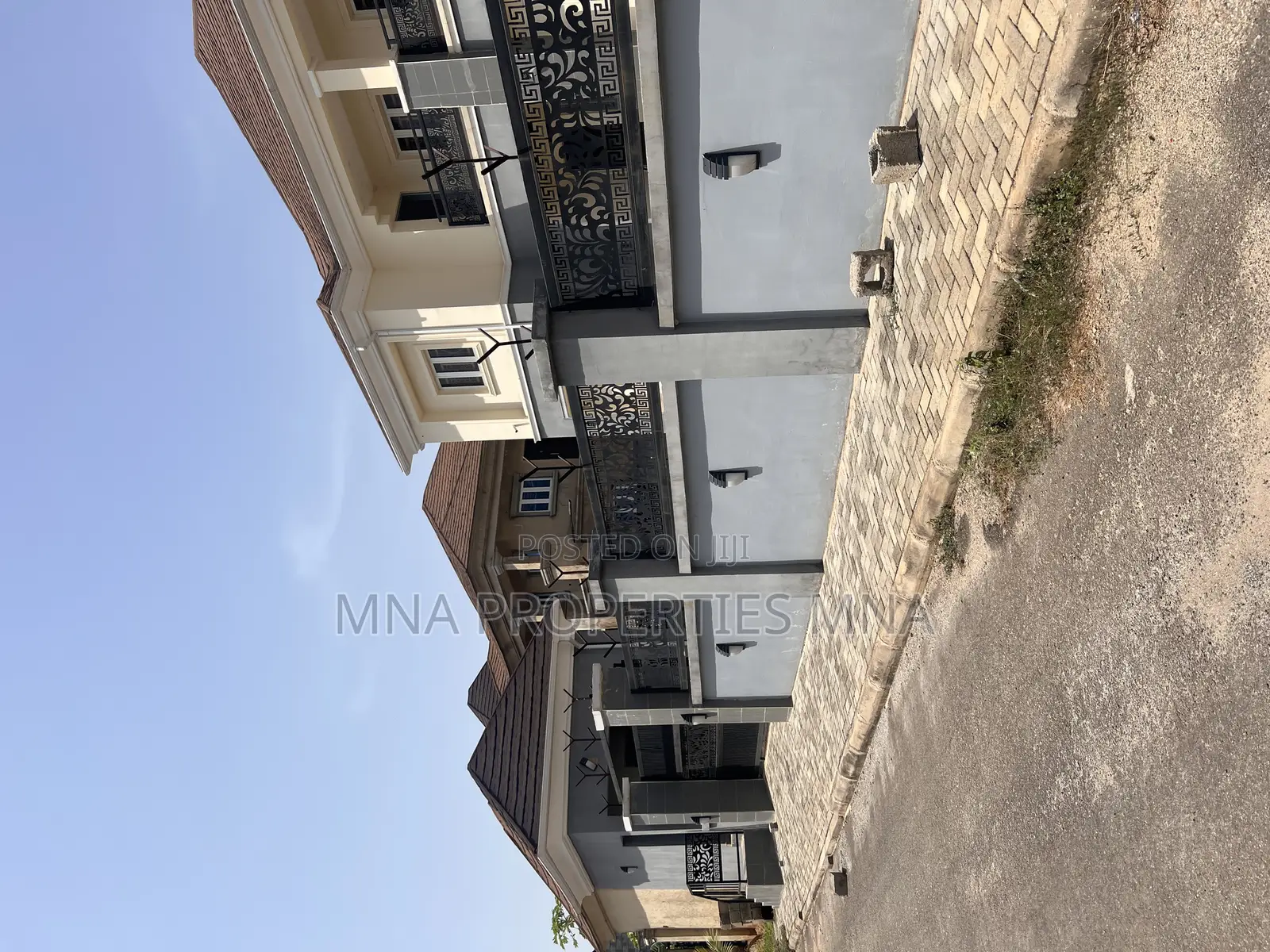 5bdrm Duplex in Kings Park Estate, Lugbe District for sale in Lugbe District