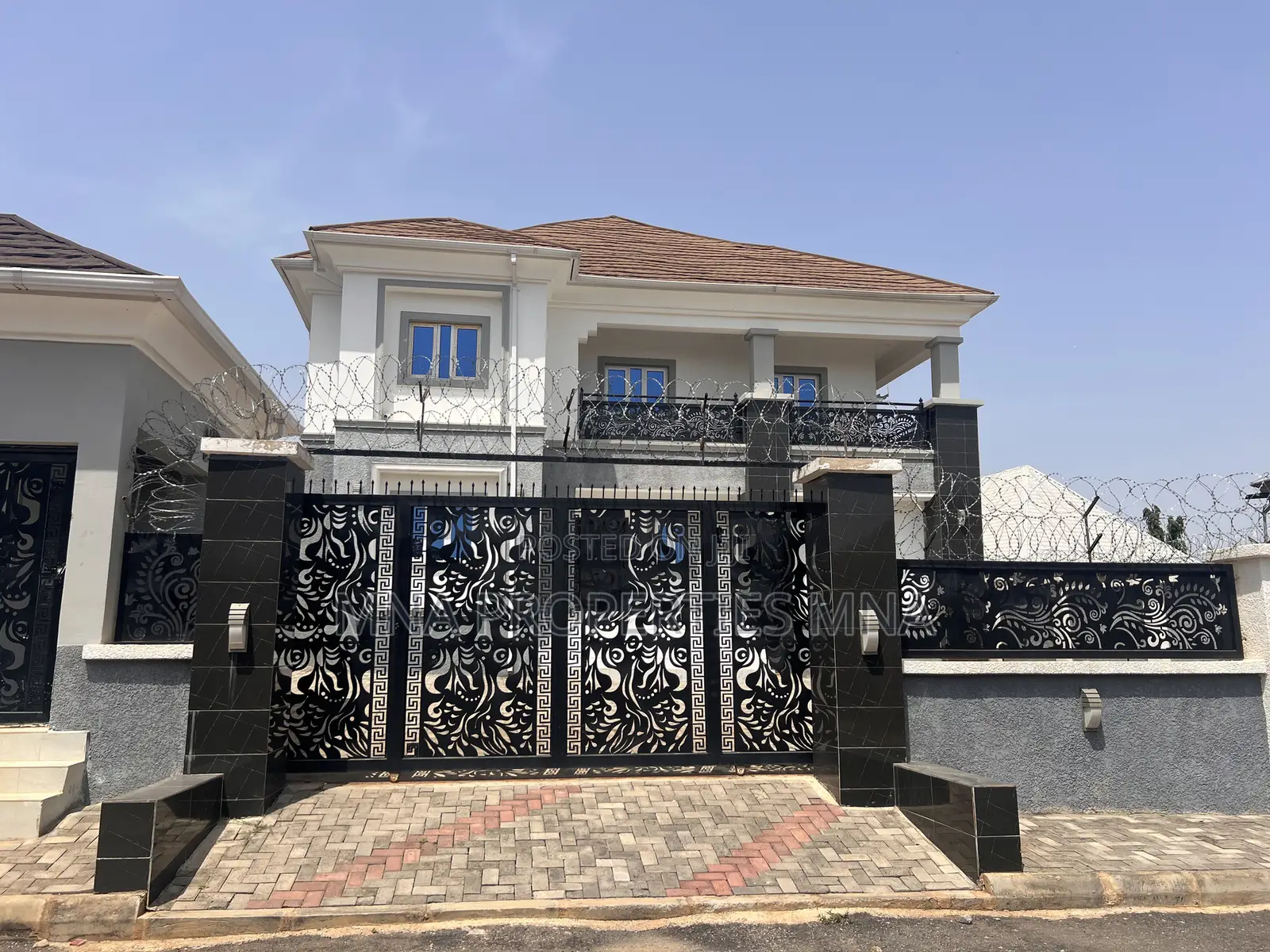 4bdrm Duplex in Kings Park Estate, Lugbe District for sale in Lugbe District