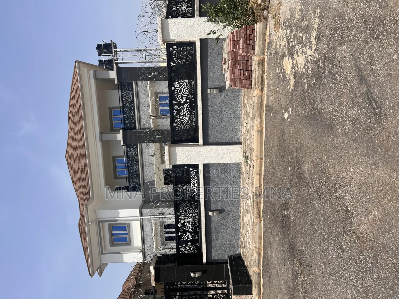 4bdrm Duplex in Kings Park Estate, Lugbe District for sale in Lugbe District