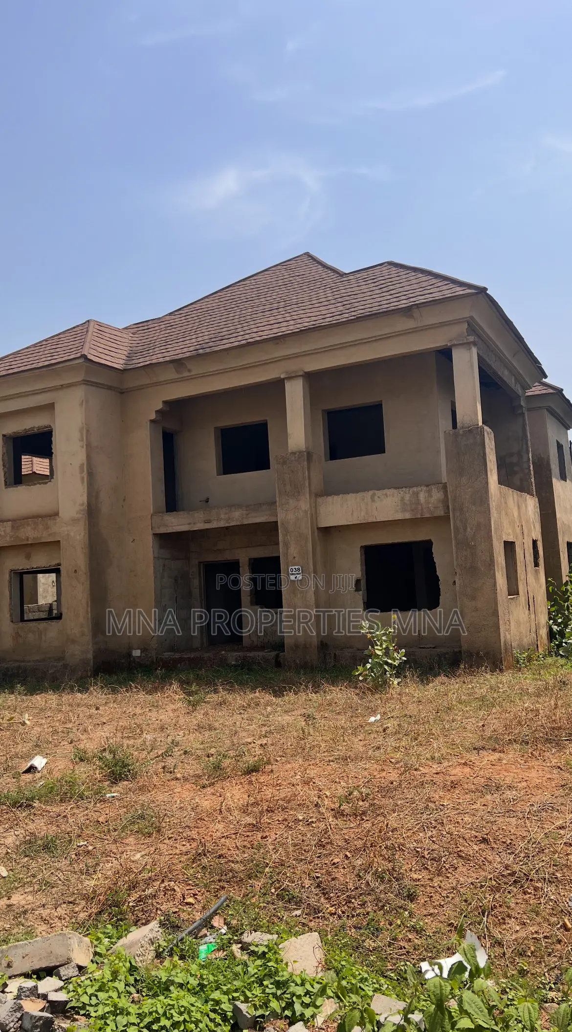 5bdrm Duplex in Kings Park Estate, Lugbe District for sale in Lugbe District