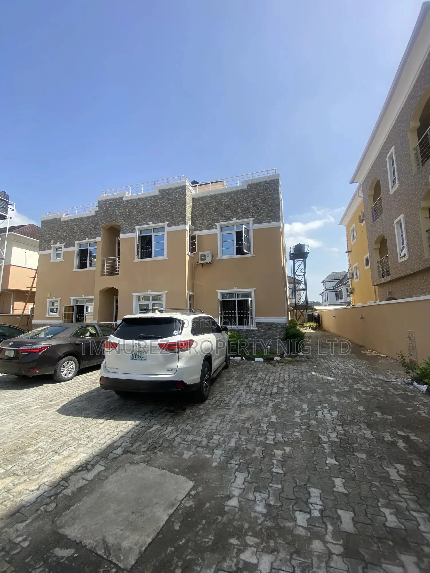 4bdrm Apartment in Chevron, Lekki for rent in Lekki