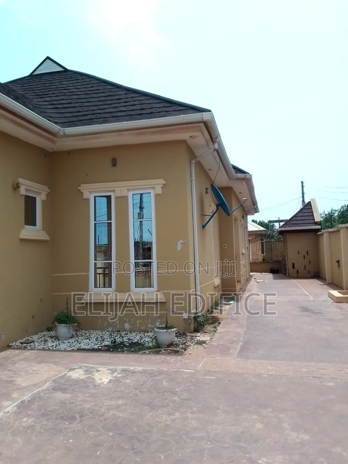 Furnished 4bdrm Bungalow in Pz Estate, Ijede / Ikorodu for rent in Ijede / Ikorodu