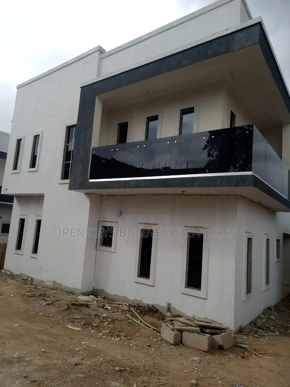 4bdrm Duplex in Jericho Gra for sale in Jericho
