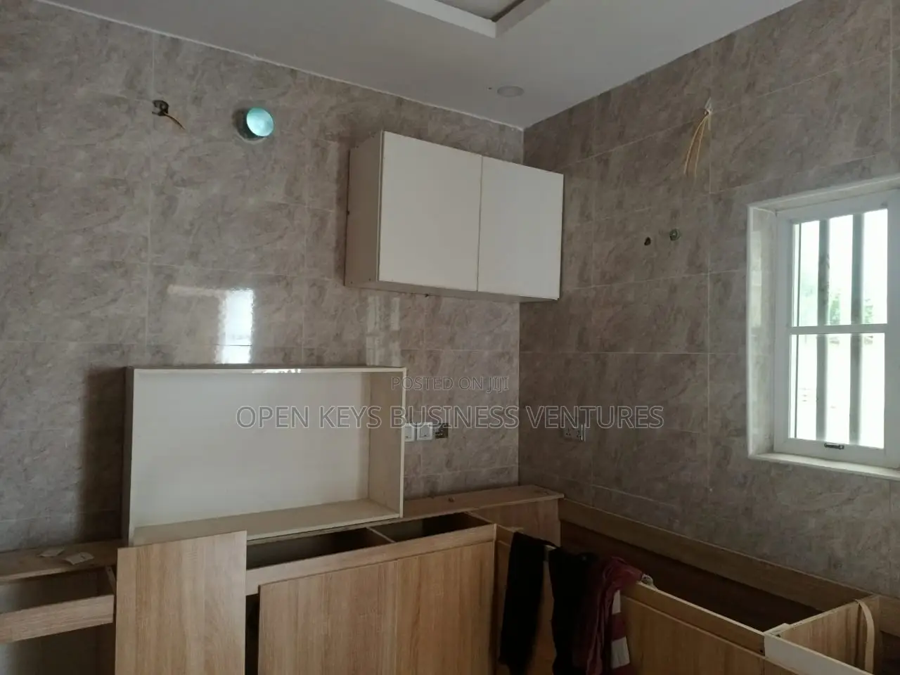 4bdrm Duplex in Jericho Gra for sale in Jericho