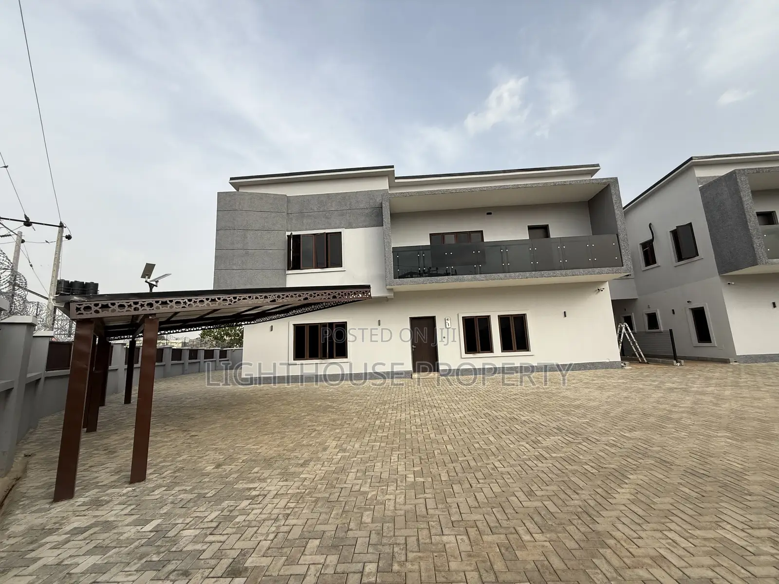 5bdrm House in 2 Units Of 5 Bedroom, Jahi for sale in Jahi