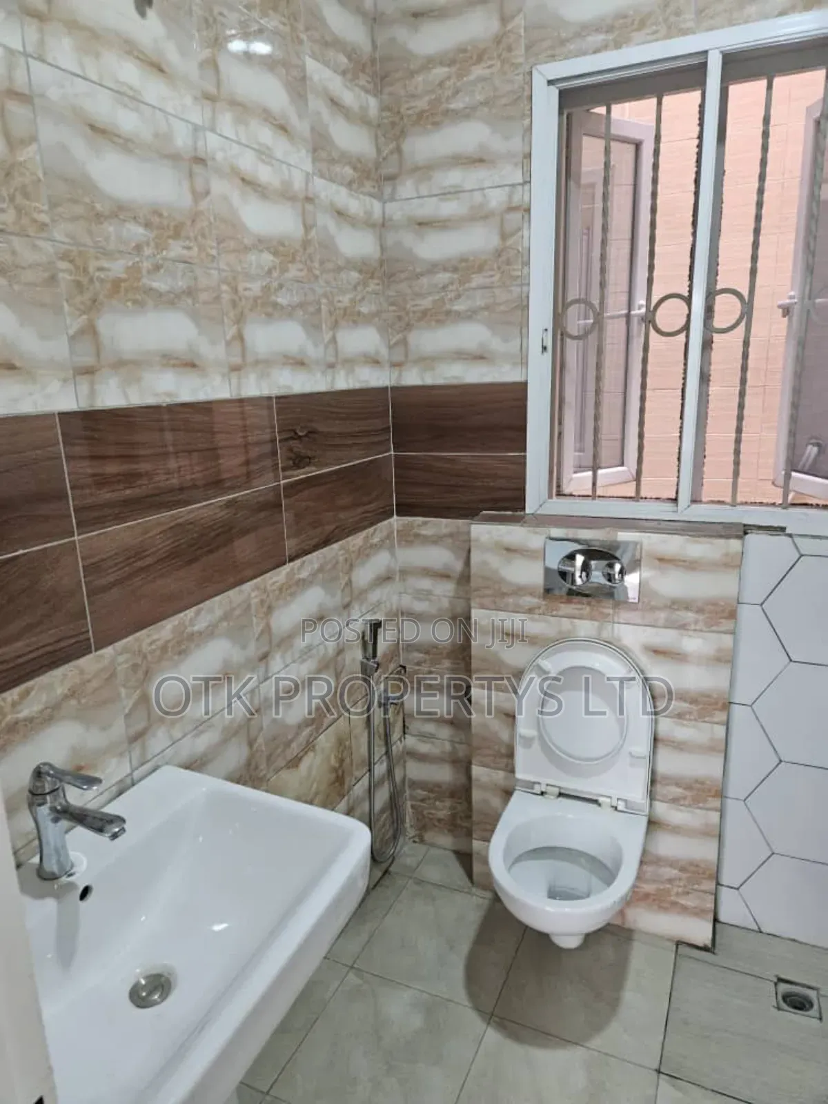 5bdrm Duplex in At Ishaqu Rabiu for rent in Wuse 2