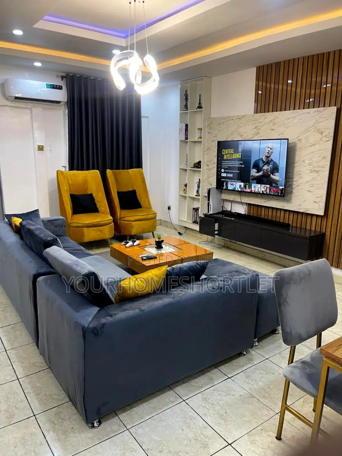 Luxury 1 Bedroom With Ps5 Game in Lekki Phase 1