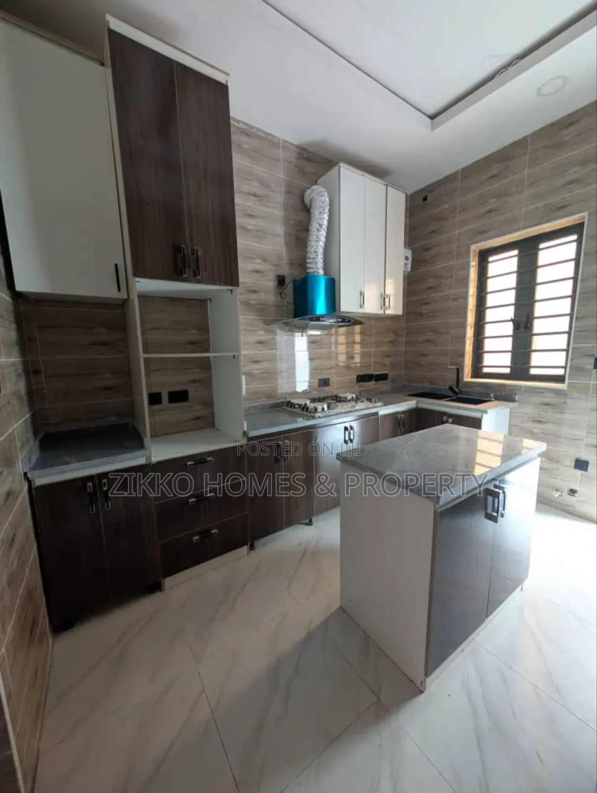 4bdrm Duplex in Ajah, Lekki for sale in Lekki