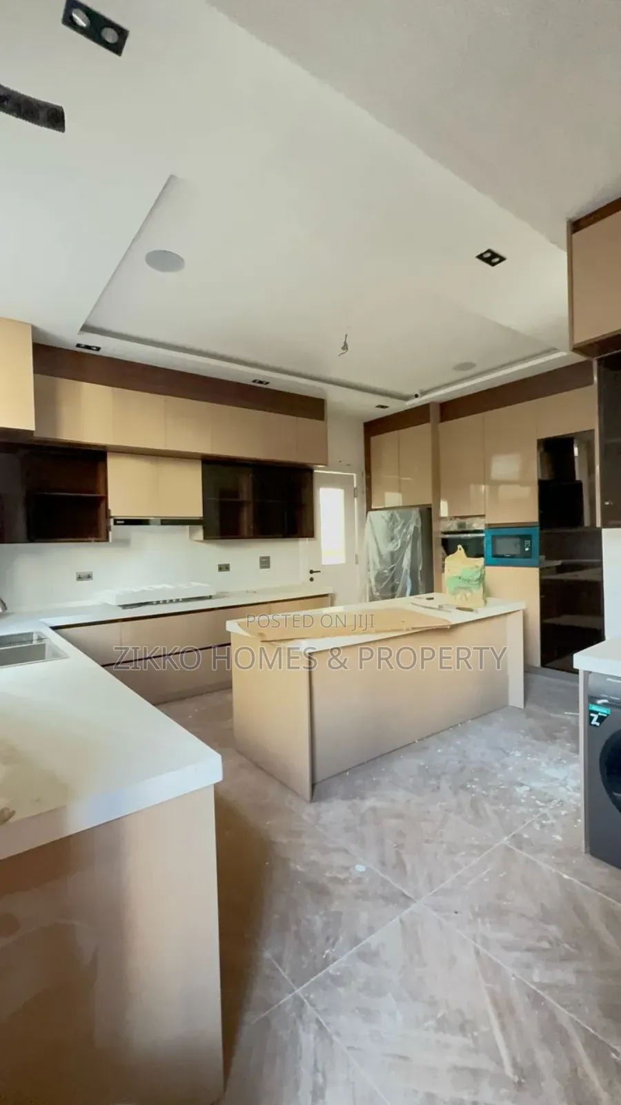 5bdrm Duplex in Lekki for sale in Lekki