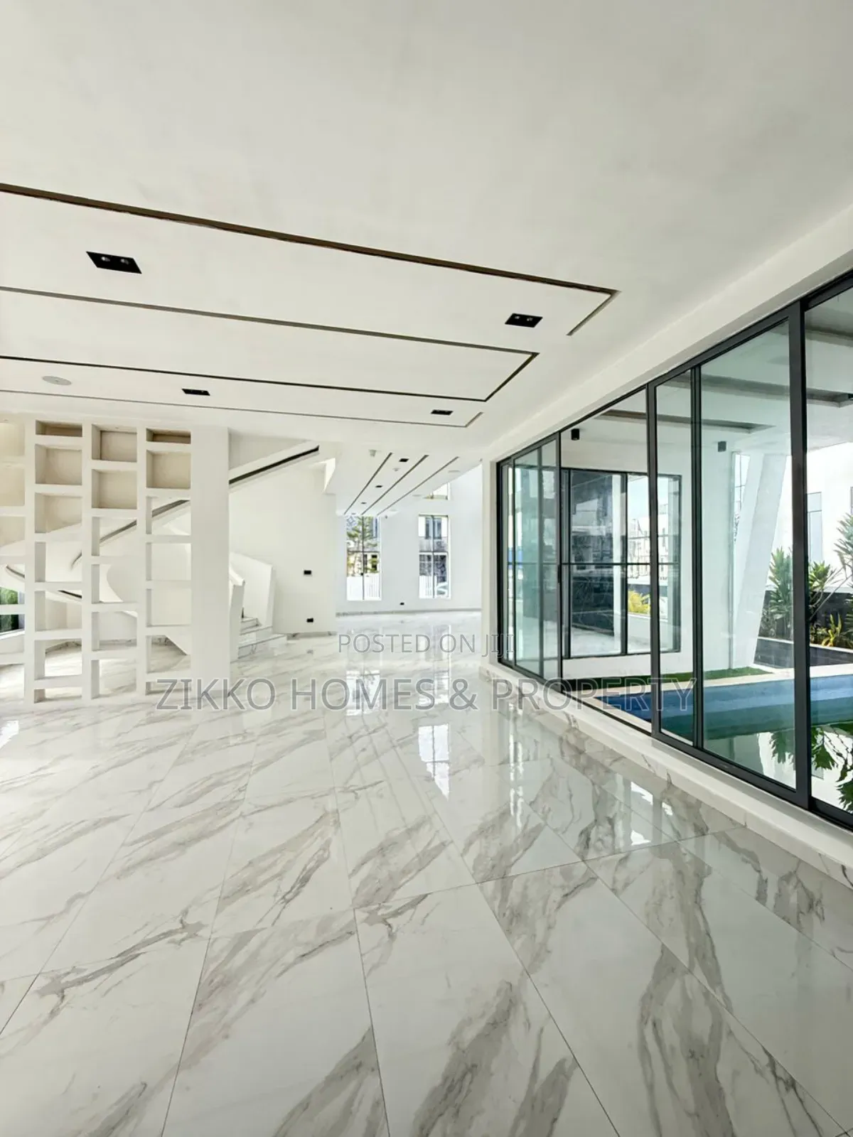 5bdrm Duplex in Osapa London, Lekki for sale in Lekki