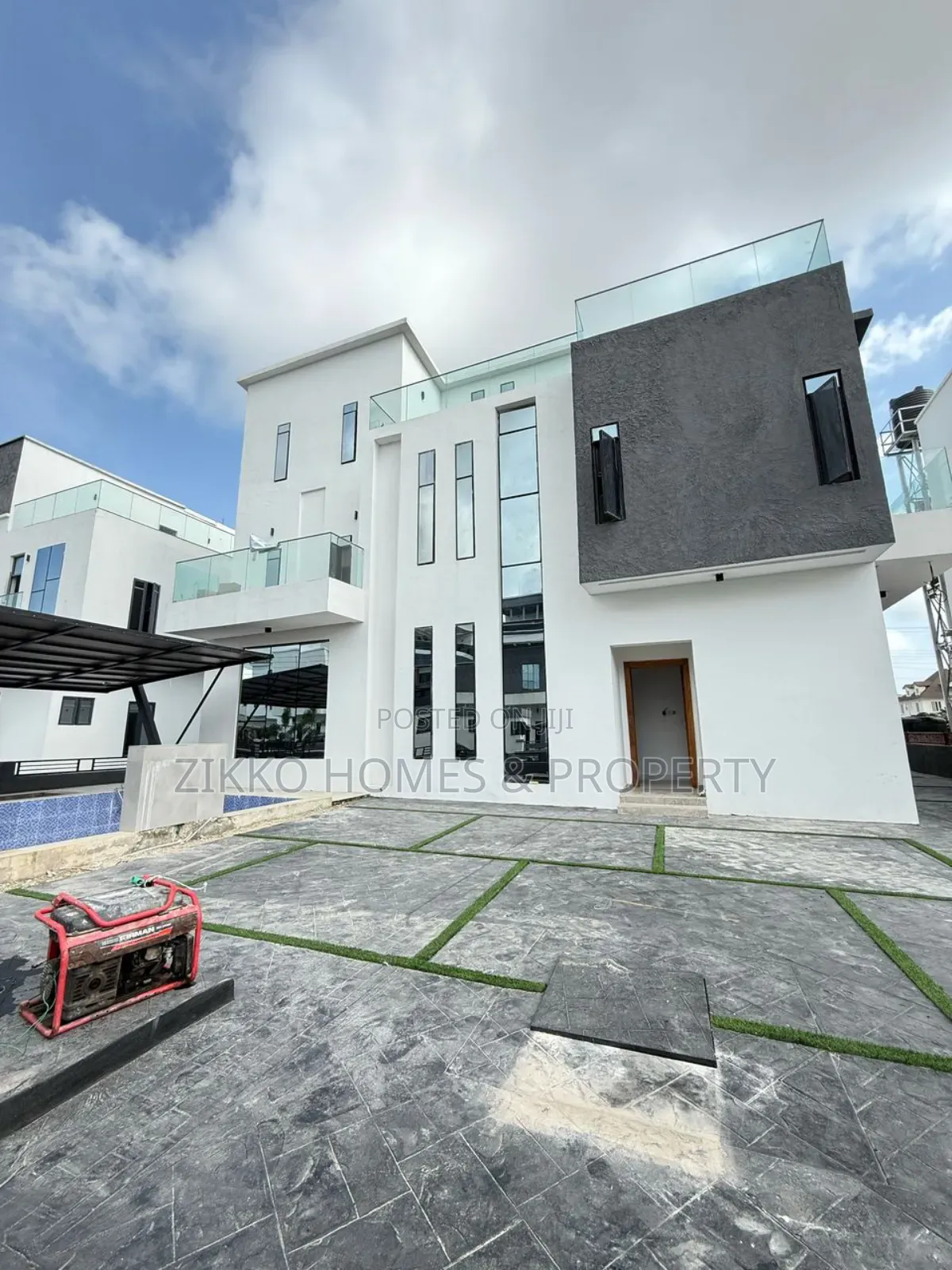 5bdrm Duplex in Osapa London, Lekki for sale in Lekki