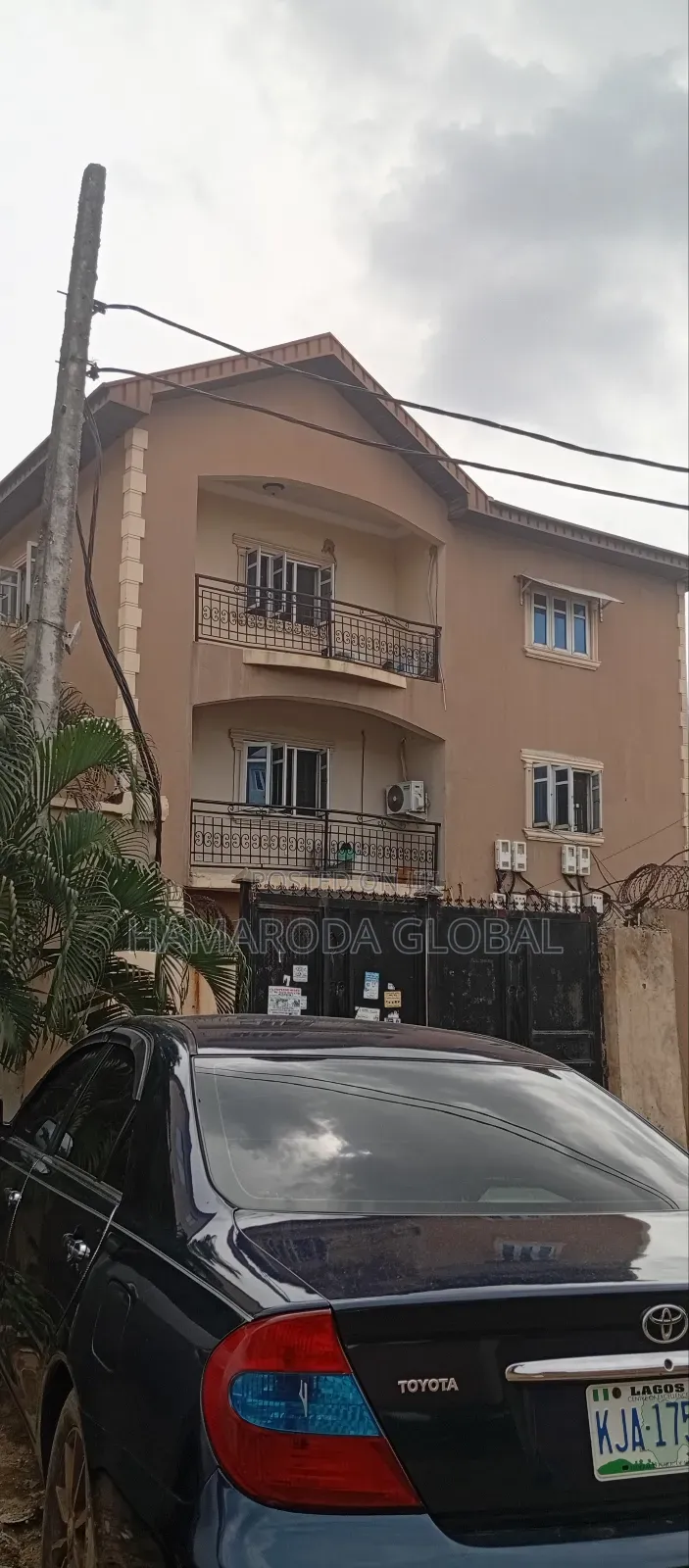 Furnished 12bdrm Block of Flats in Akoka for sale in Akoka
