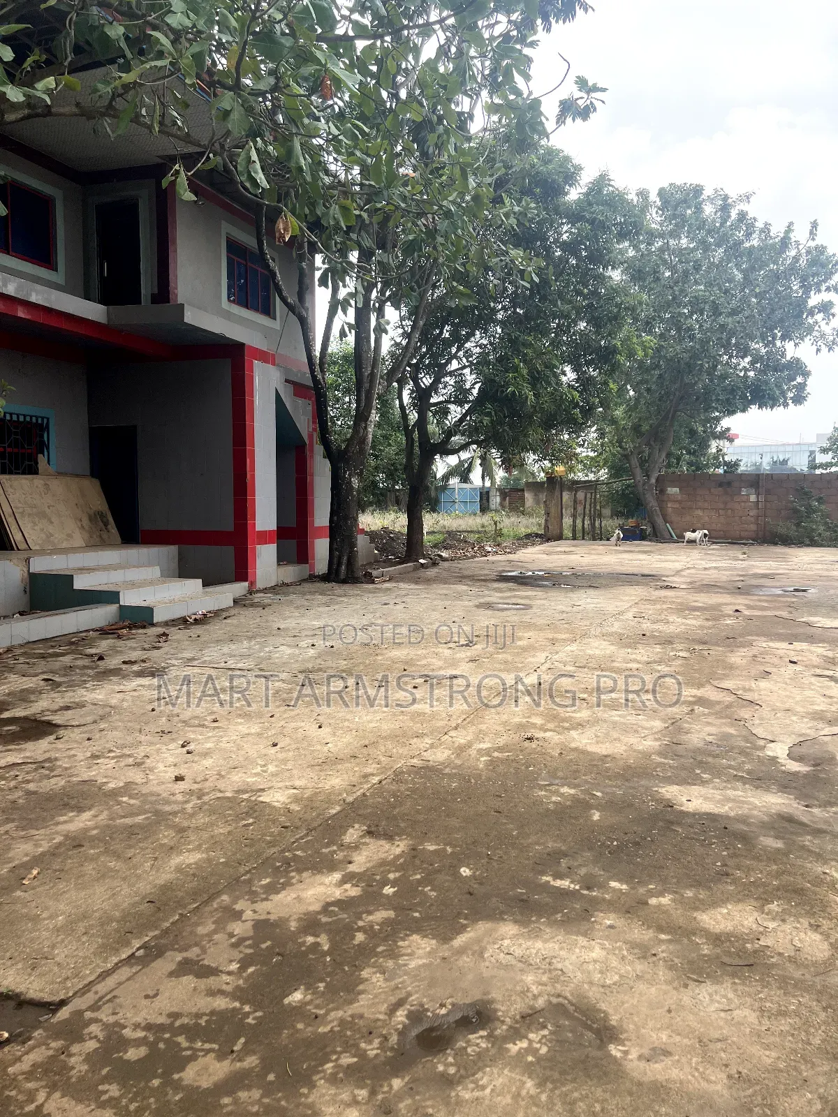 A Good Commercial 5plots of Land Facing Major Expressway in Ikorodu