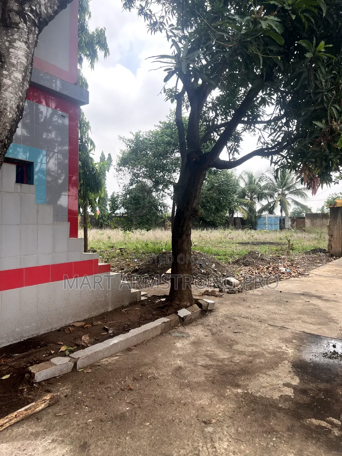 A Good Commercial 5plots of Land Facing Major Expressway in Ikorodu