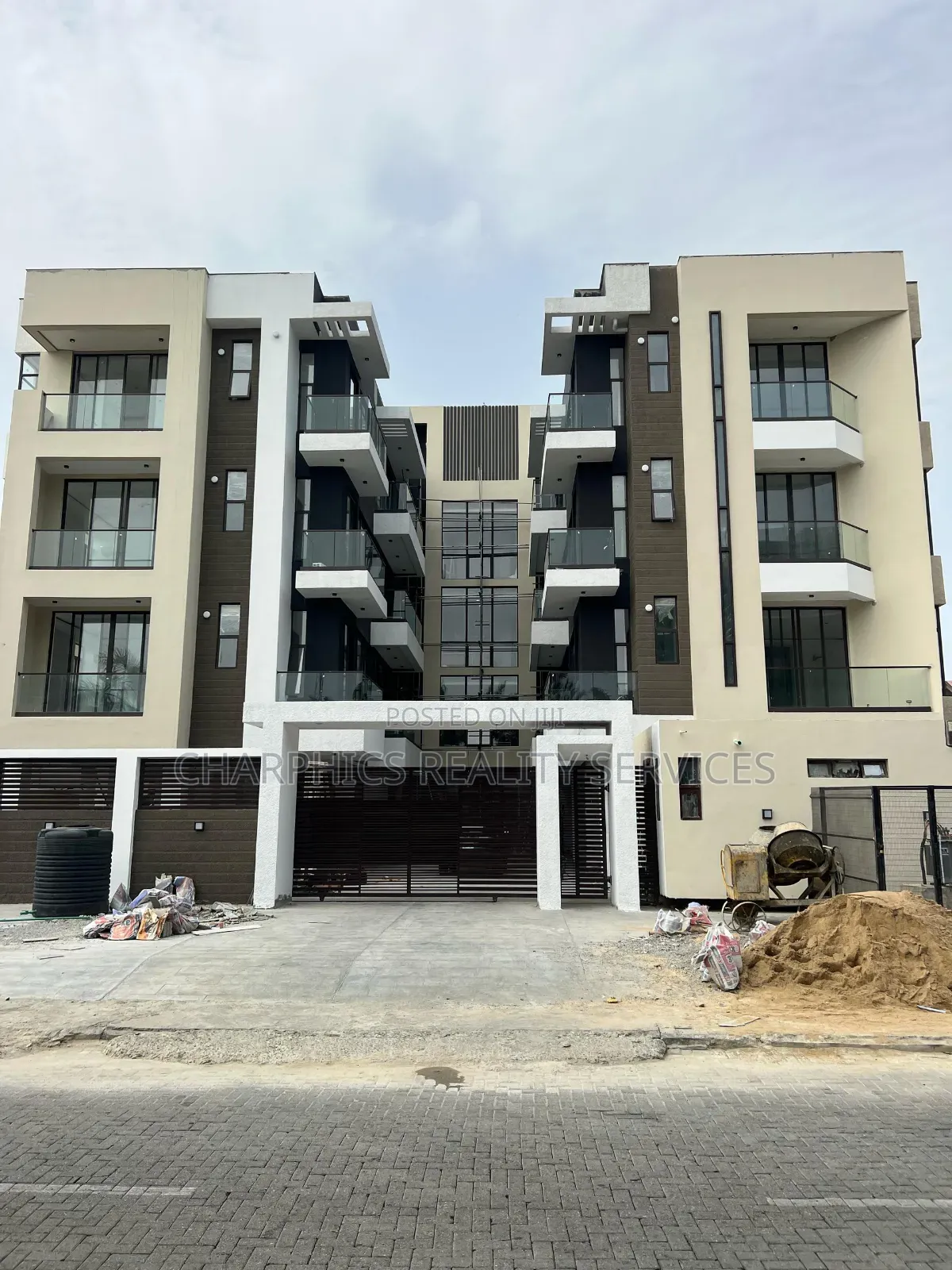3bdrm Apartment in Lekki Phase 1 for sale in Lekki Phase 1