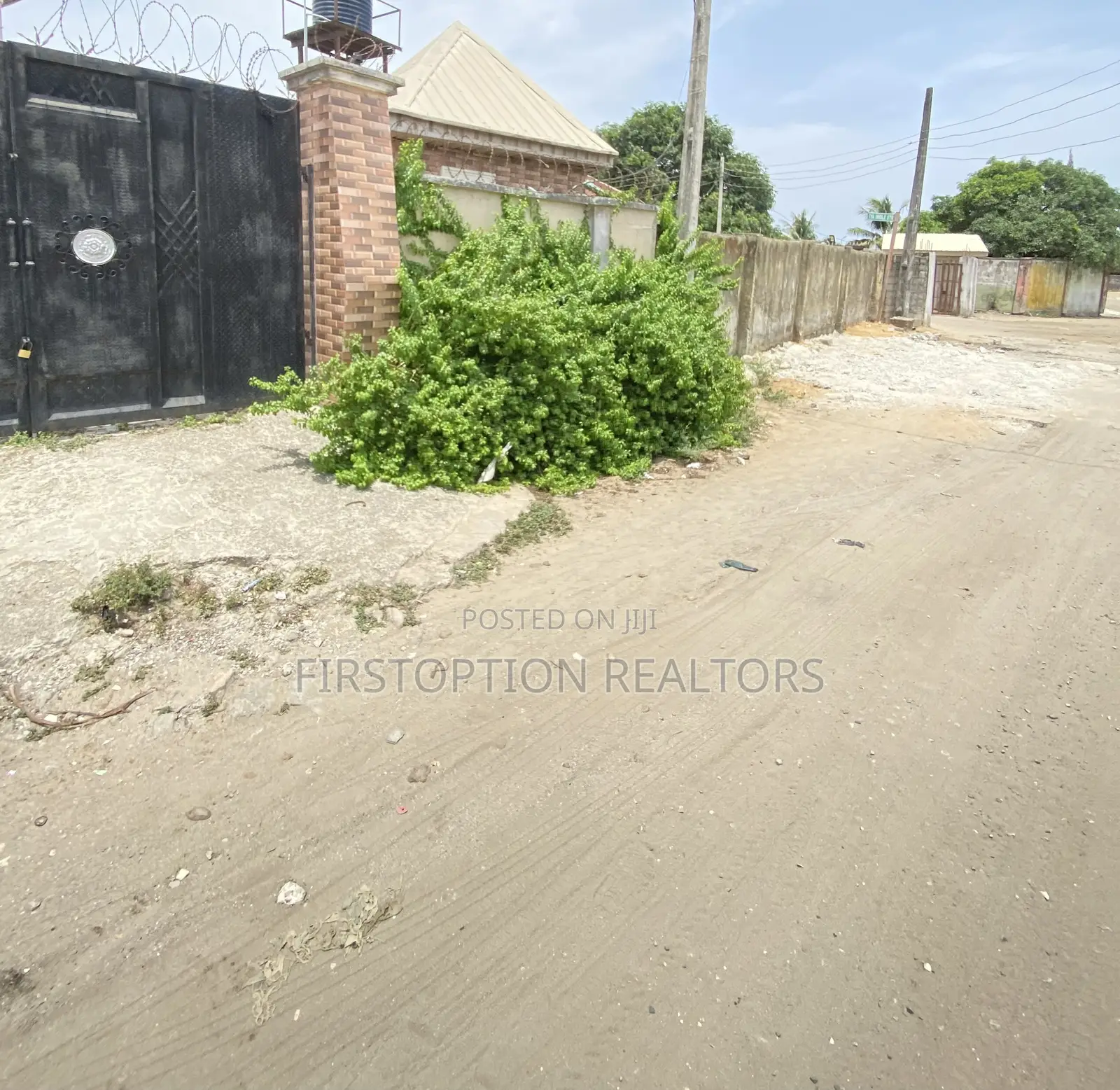 Half Plot of Land Measuring 325sqm at Awoyaya Ibeju Lekki in Awoyaya