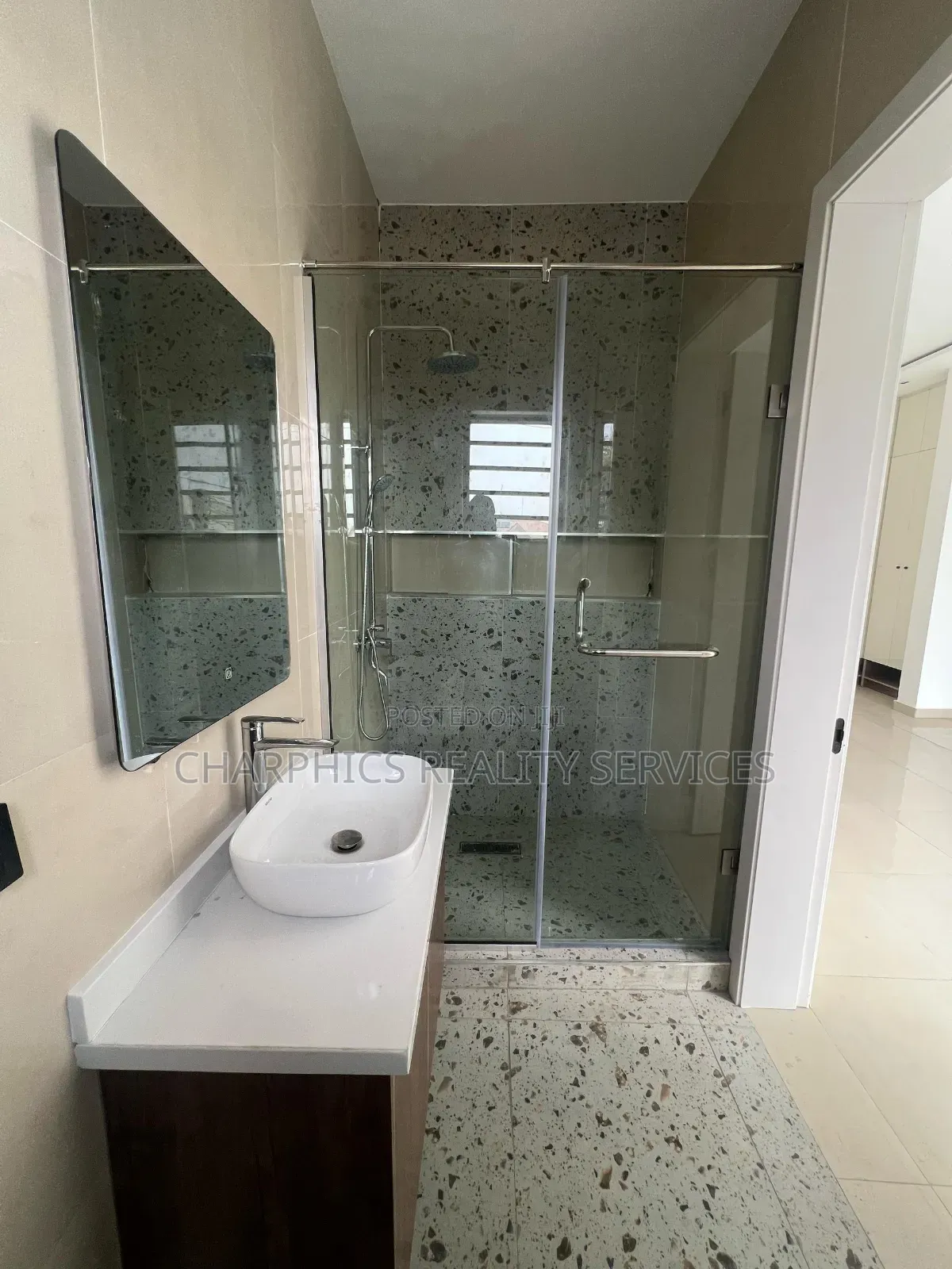 3bdrm Apartment in Lekki Phase 1 for sale in Lekki Phase 1