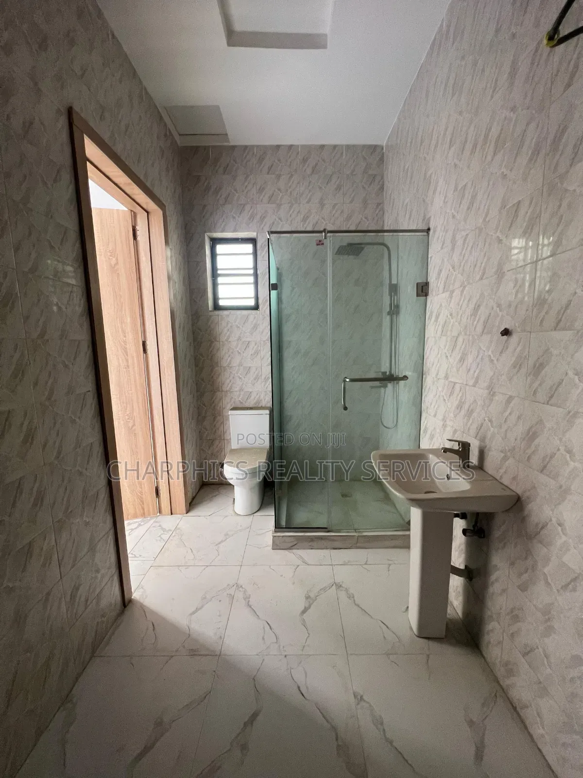 4bdrm Duplex in Lekki Phase 2 for sale in Lekki Phase 2