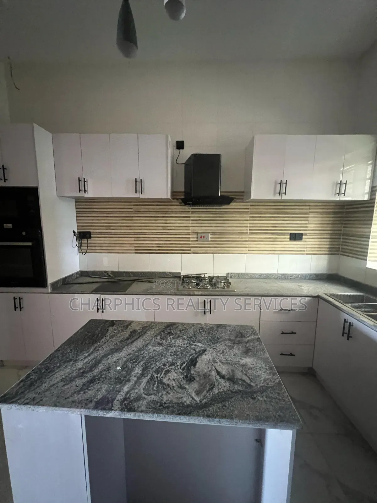 4bdrm Duplex in Lekki Phase 2 for sale in Lekki Phase 2
