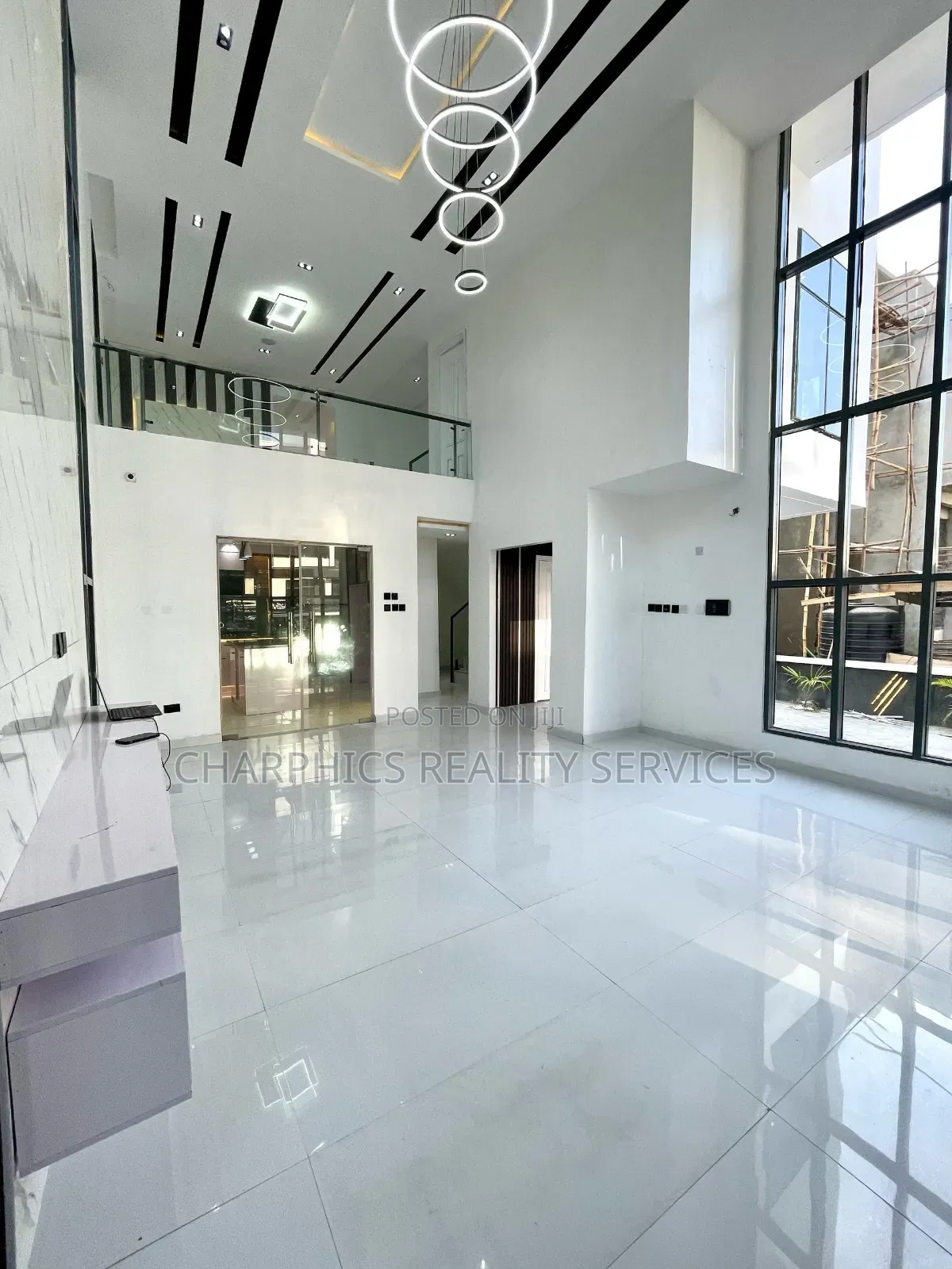 5bdrm Duplex in Ikota for sale in Ikota