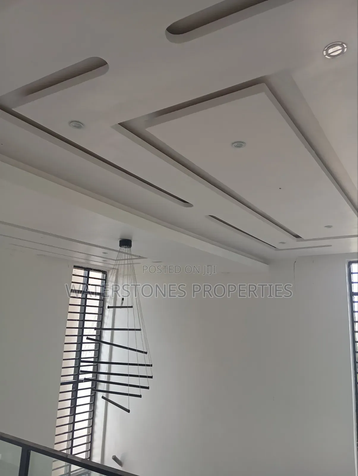 5bdrm Duplex in Federal Housing, Oshimili South for sale in Oshimili South