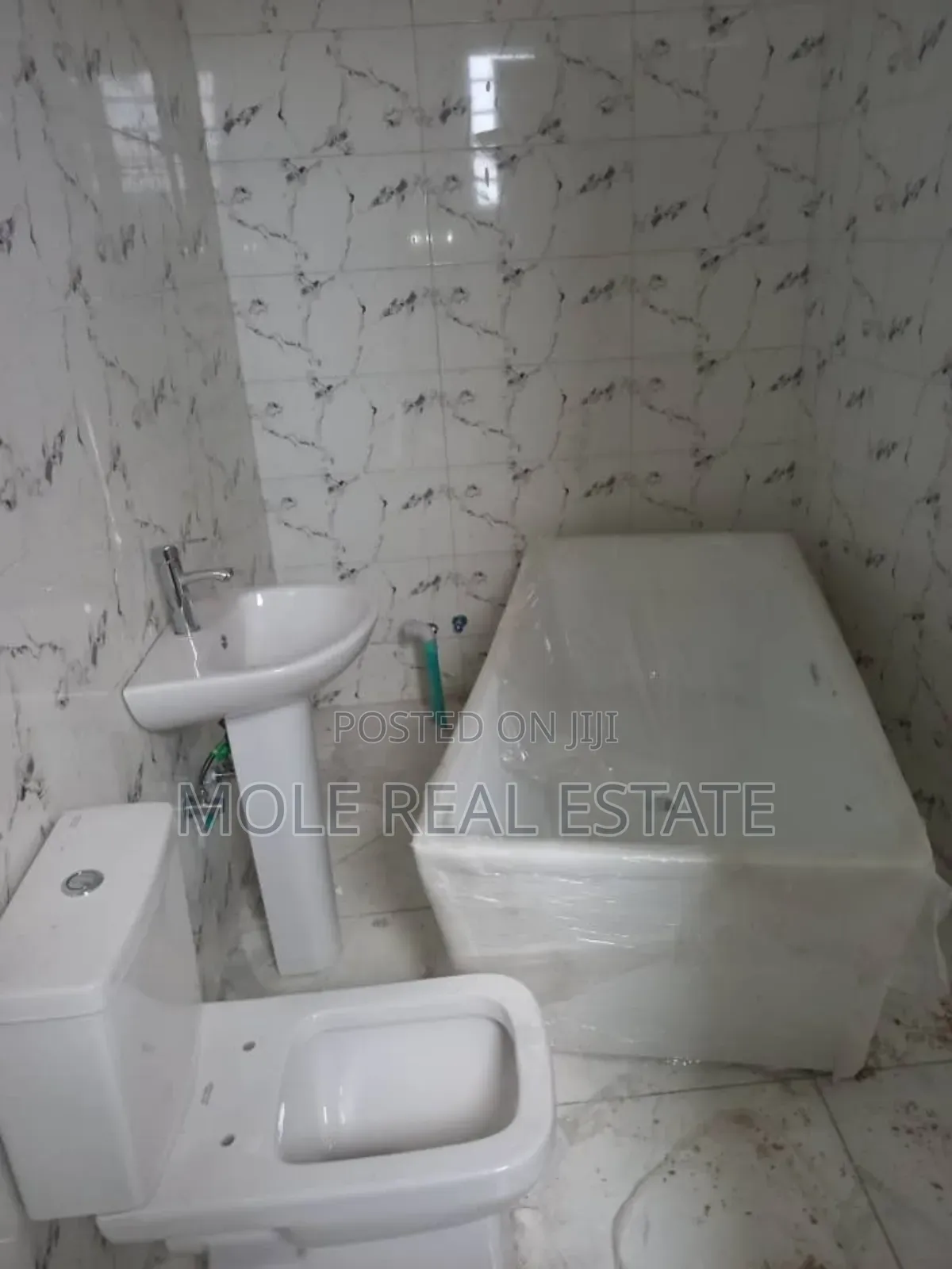 Furnished 3bdrm Duplex in Novara, Sangotedo for sale in Sangotedo