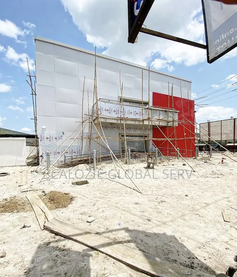 Ultra Modern Plaza Comprising 42 Shops/Offices Spaces in Trans Amadi