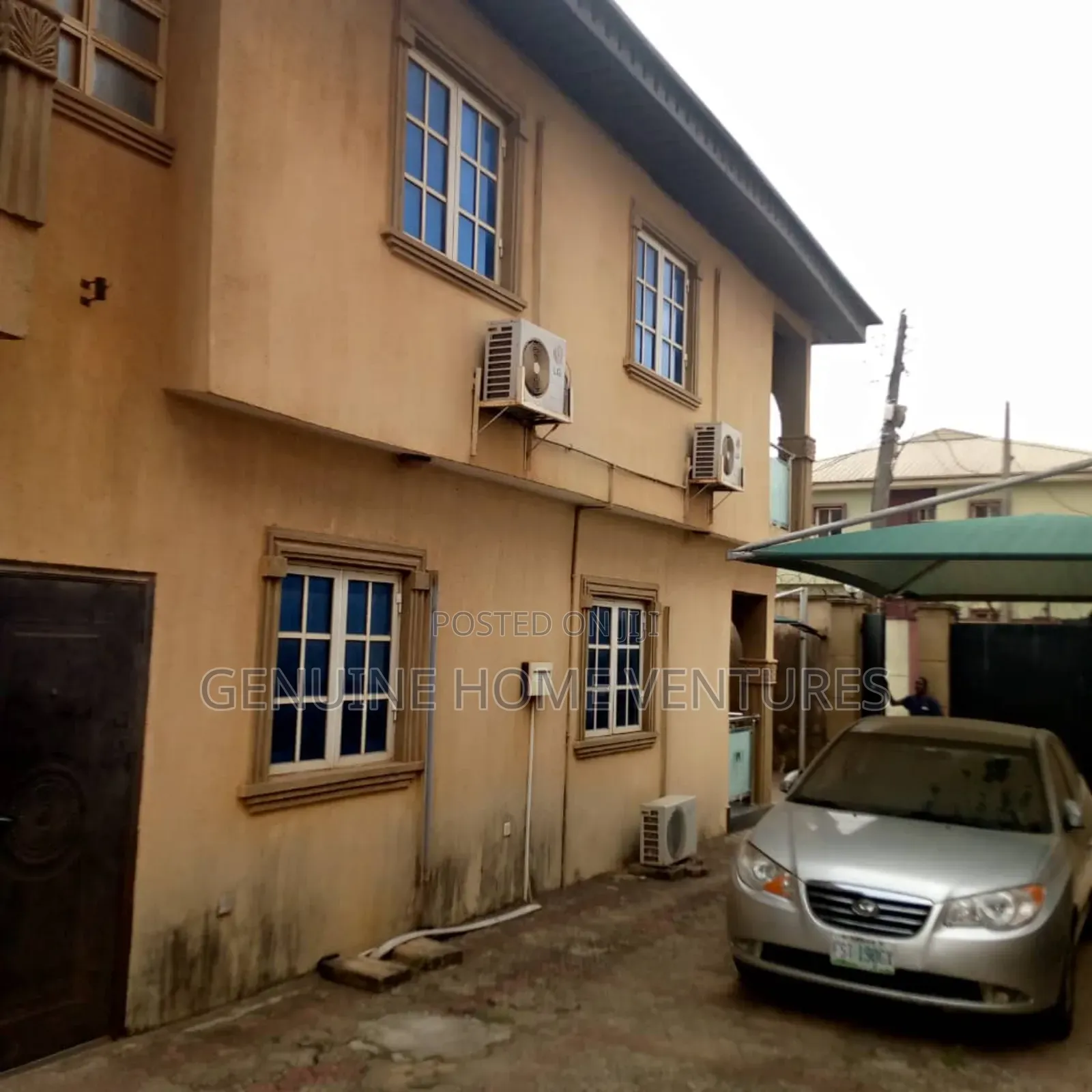 11bdrm Duplex in Unity Estate, Agric for sale in Agric