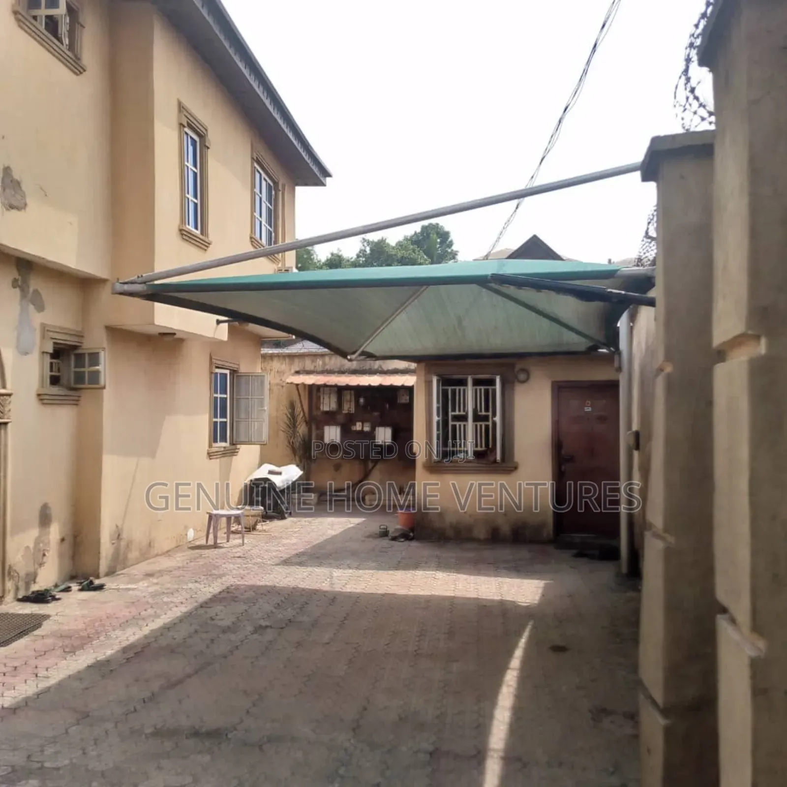 11bdrm Duplex in Unity Estate, Agric for sale in Agric
