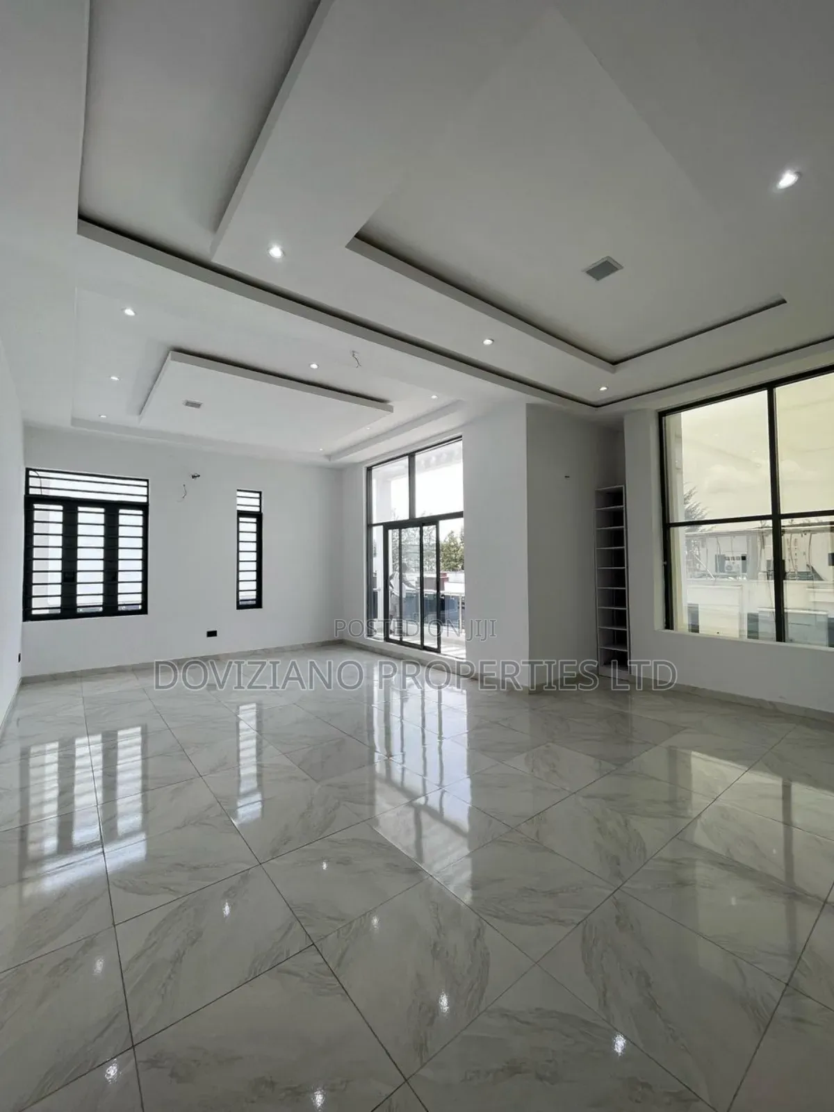 Furnished 5bdrm Duplex in Lekki for sale in Lekki
