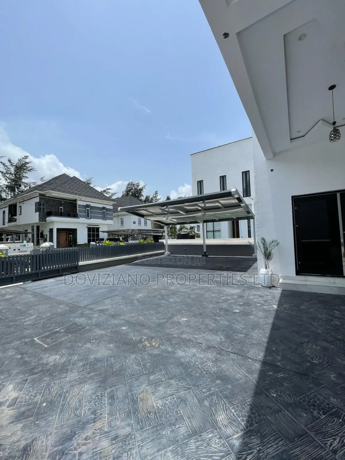 Furnished 5bdrm Duplex in Lekki for sale in Lekki