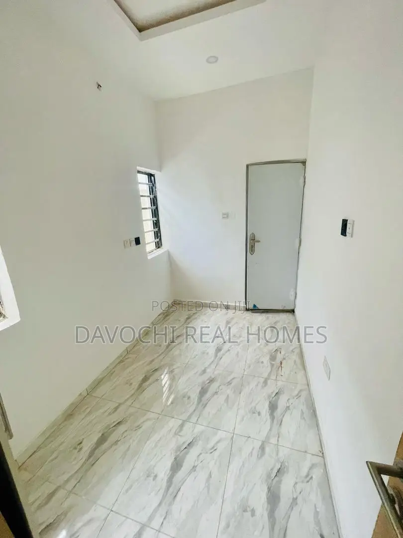 2bdrm Apartment in Ikota. for rent in Ikota