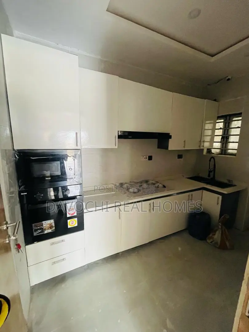 4bdrm Duplex and Compound Space in Ikota for Sale in Ikota