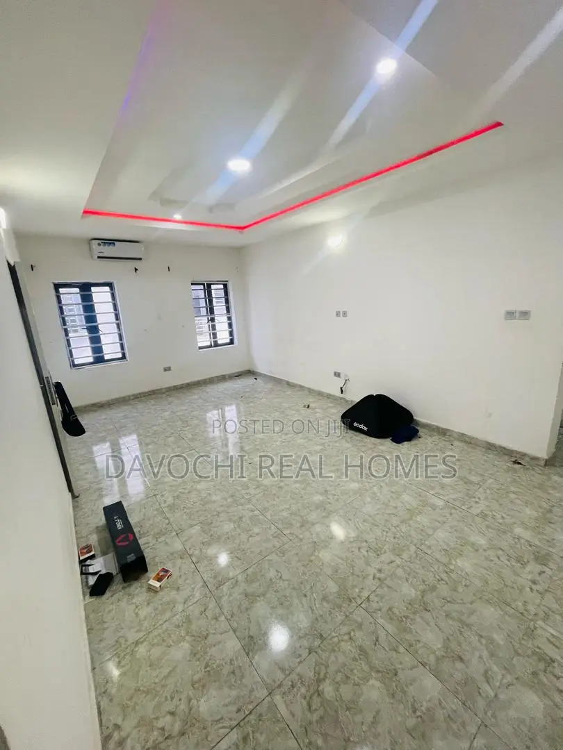 2bdrm Duplex in Ikota, Lekki for rent in Ikota