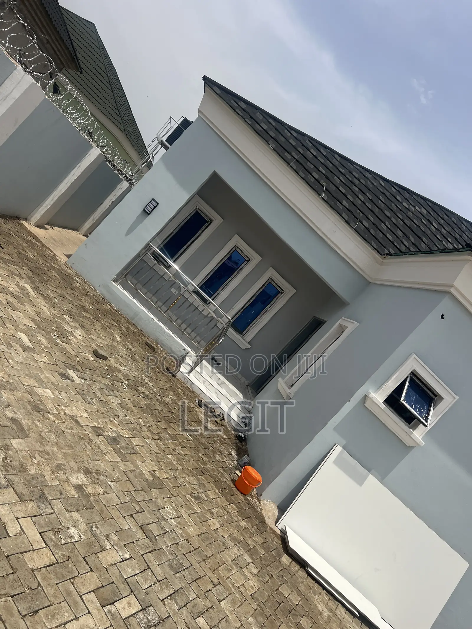 3bdrm Bungalow in Minna for sale in Minna