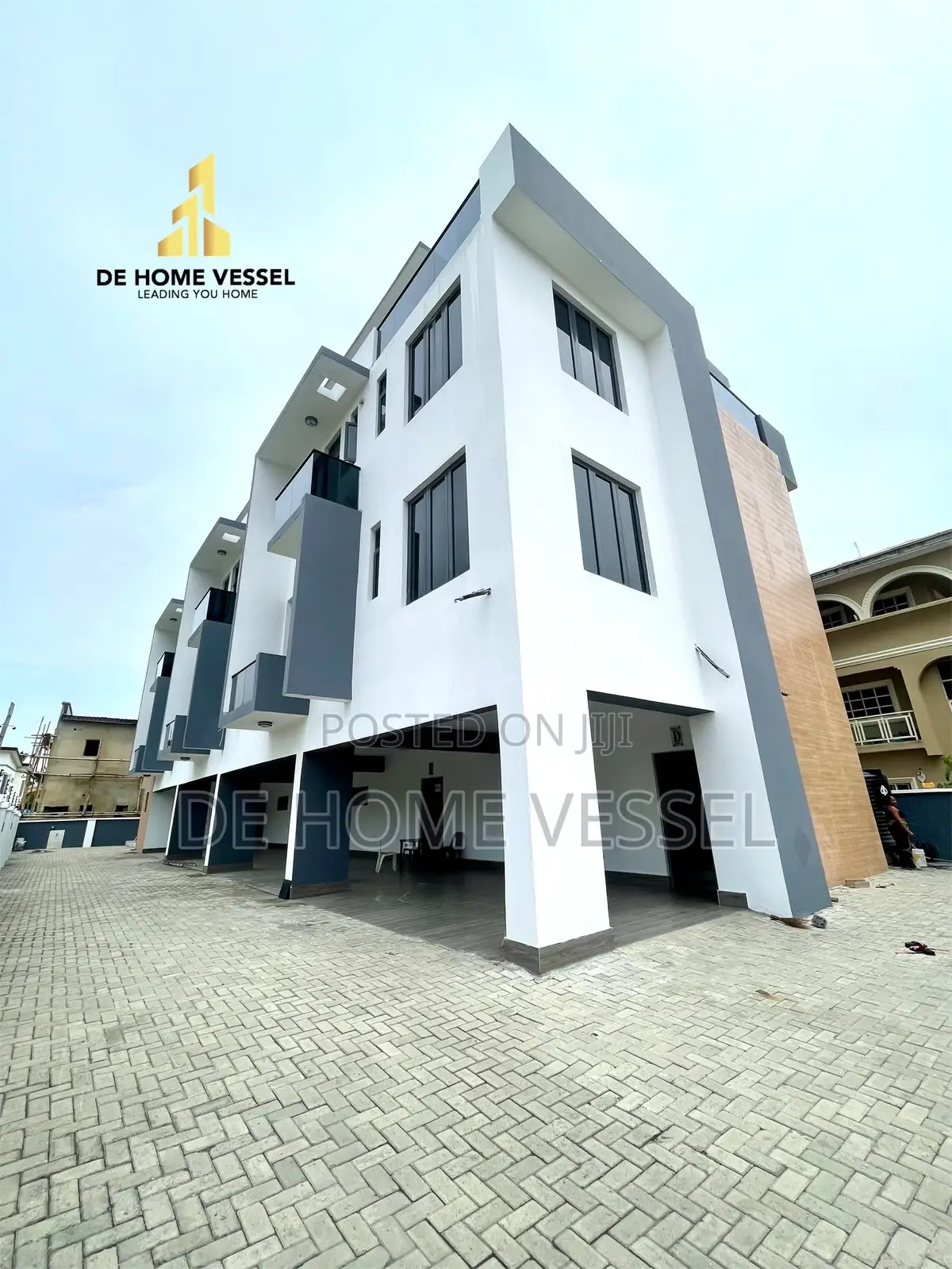 5bdrm Townhouse/Terrace in Ajah for sale in Ajah
