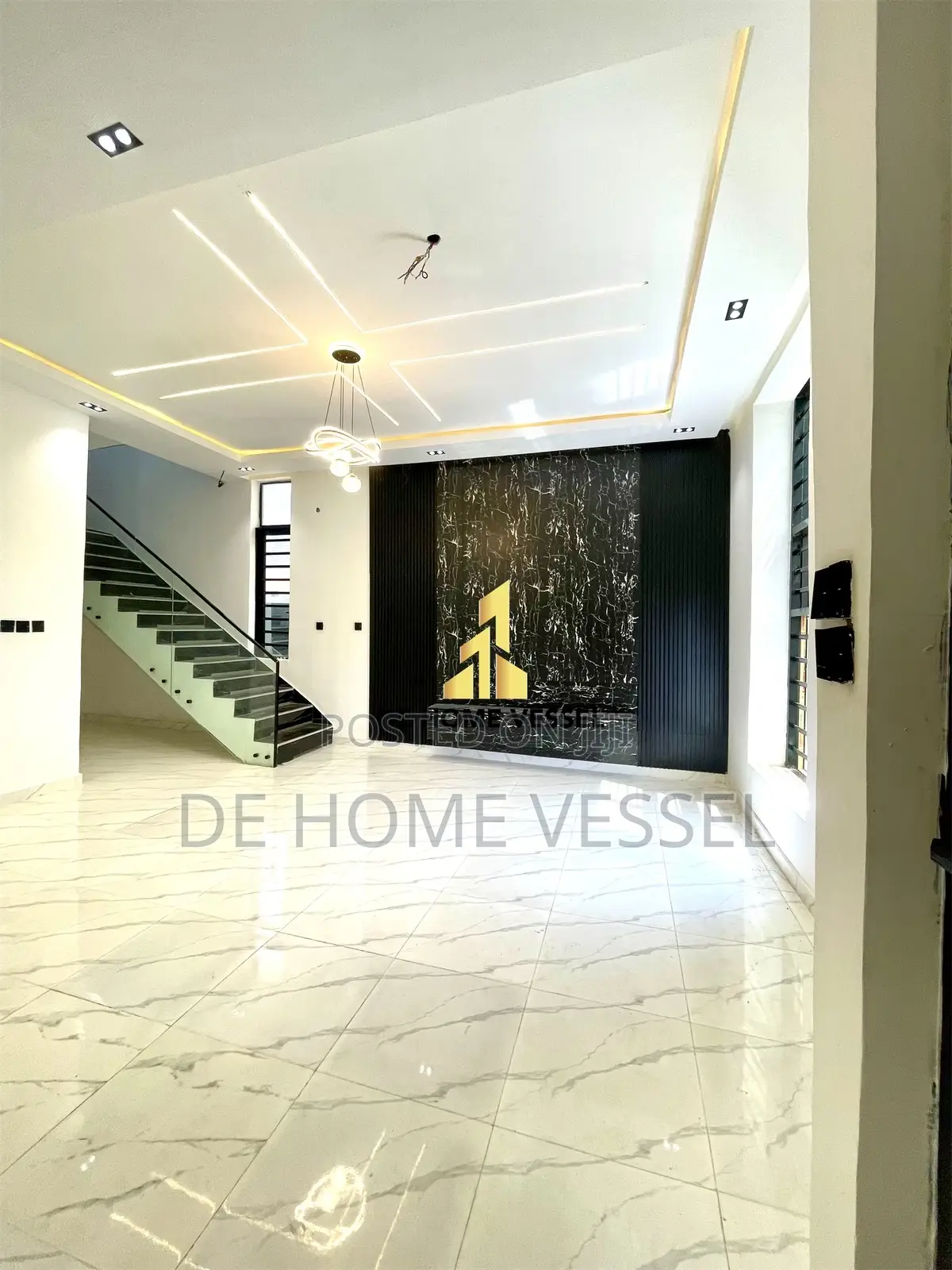 4bdrm Duplex in Ikota for sale in Ikota