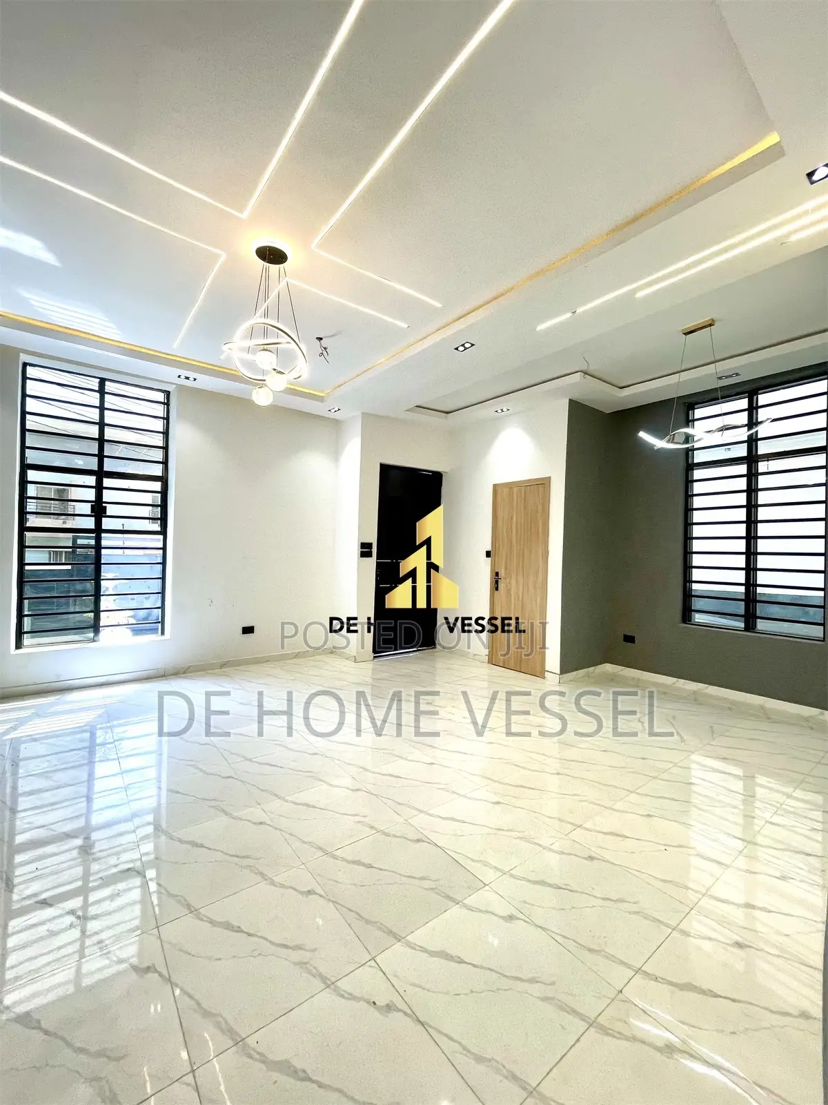 4bdrm Duplex in Ikota for sale in Ikota