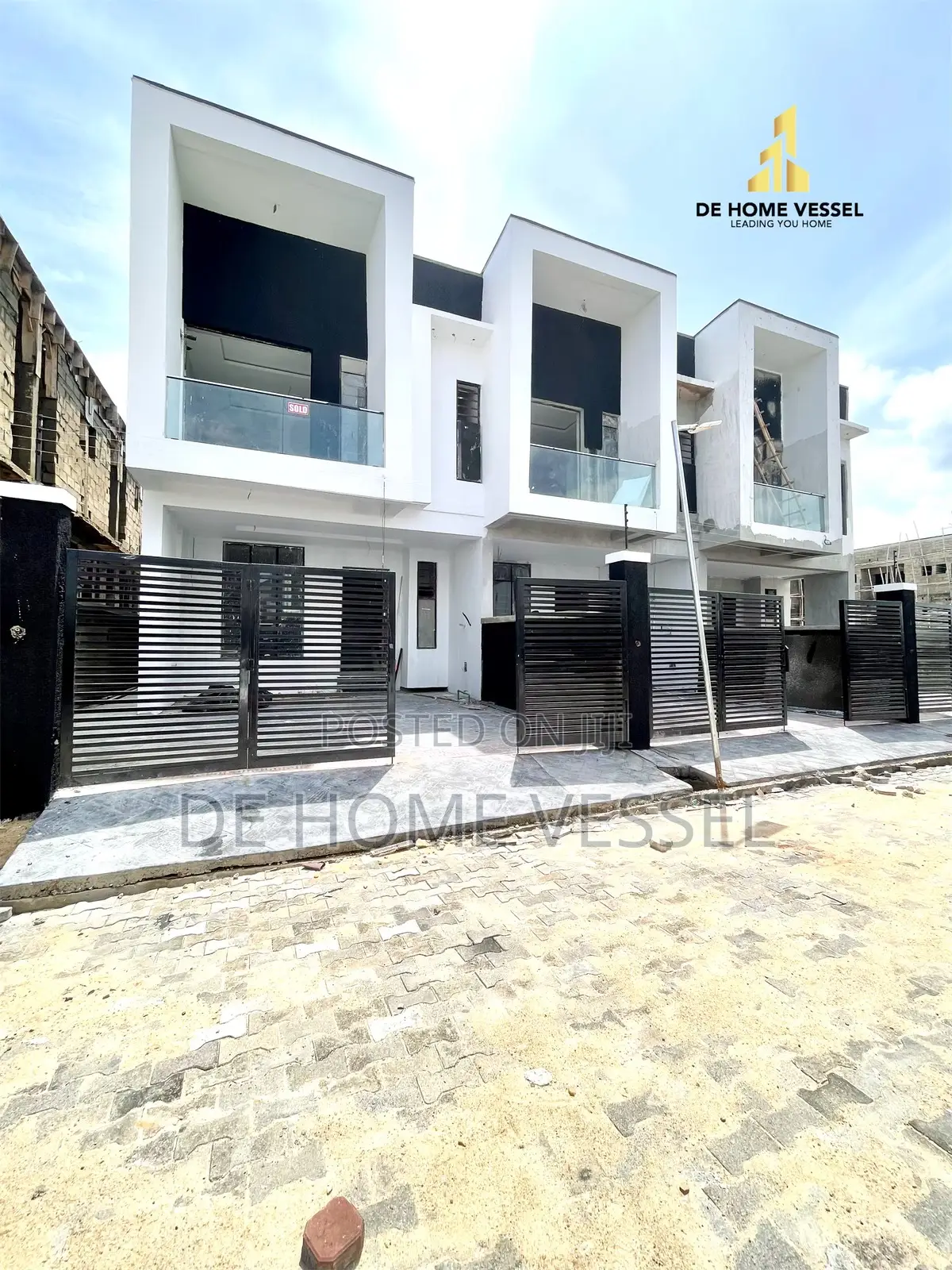 Pretty Good 4 Bed Terrace Duplex With Private Compound in Ikota