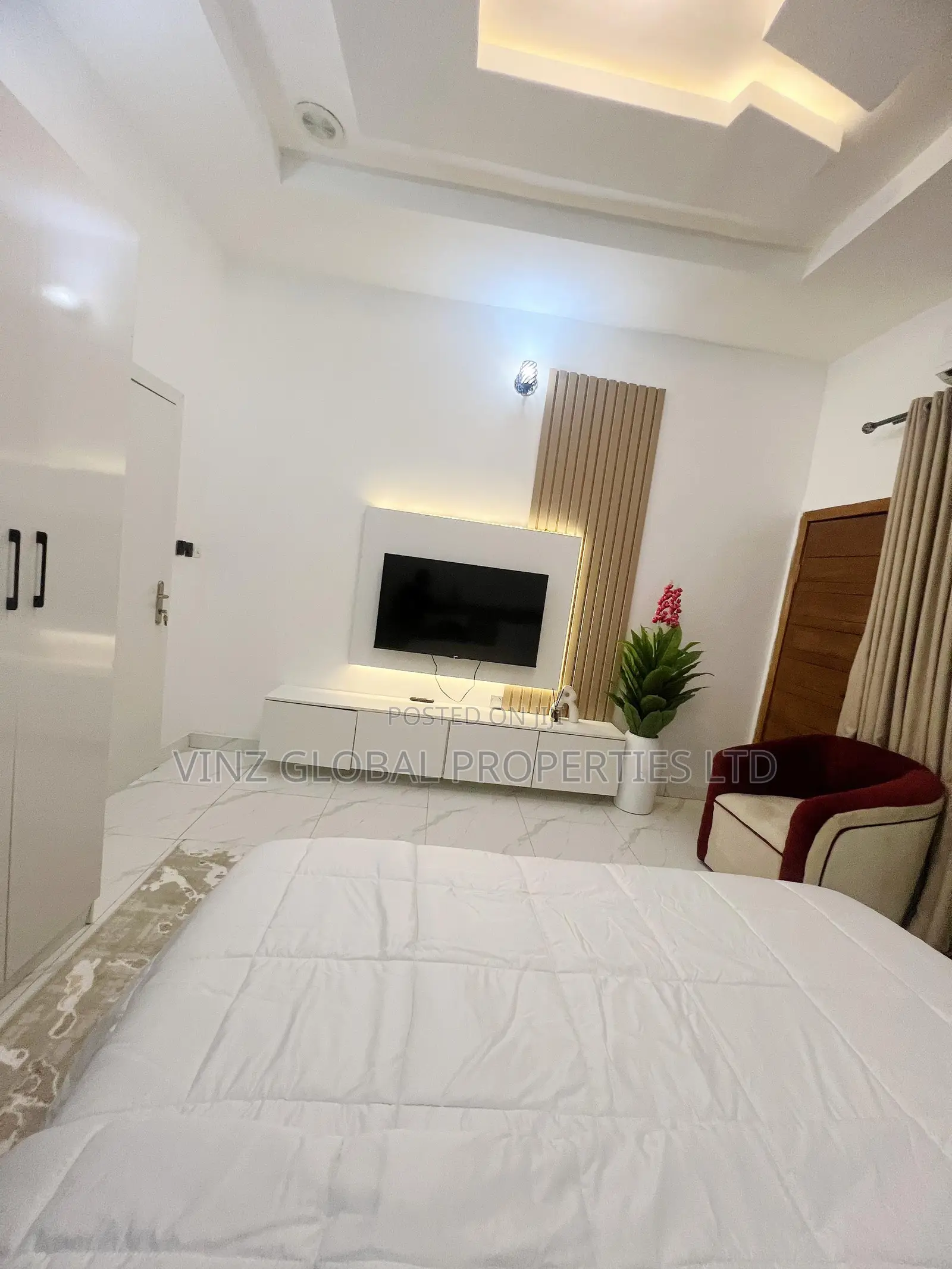 Luxury 2 Bedroom Duplex With Ps5, Solar Inverter in Lekki