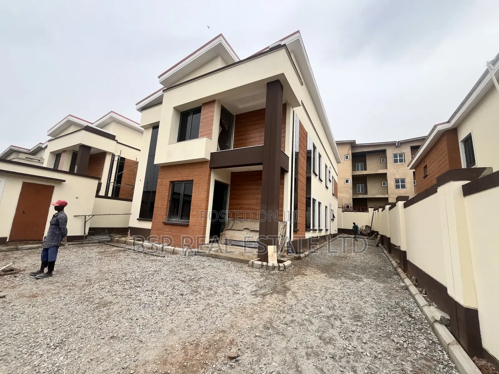 4bdrm Duplex in Life Camp for sale in Life Camp
